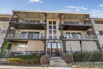 Building Photo - 917 S 8th Ave