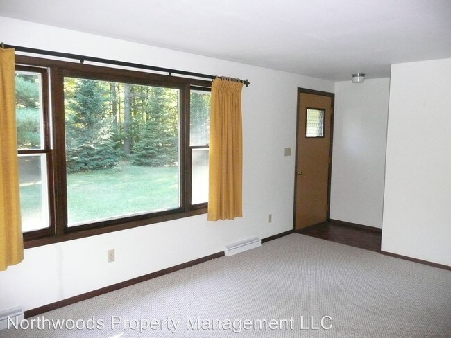 Building Photo - 3 br, 1 bath House - 8706 Thunderbird Lane