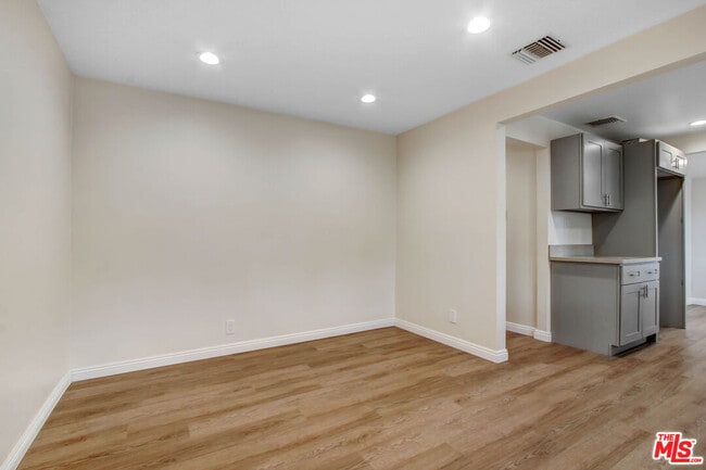 Foto del edificio - 1404 Hollister St