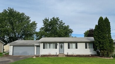 Building Photo - 386 1st Ave SE