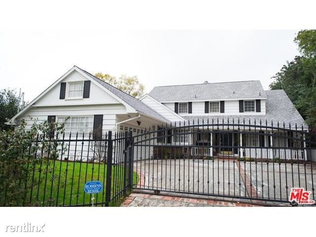 Building Photo - 5030 Del Moreno Dr