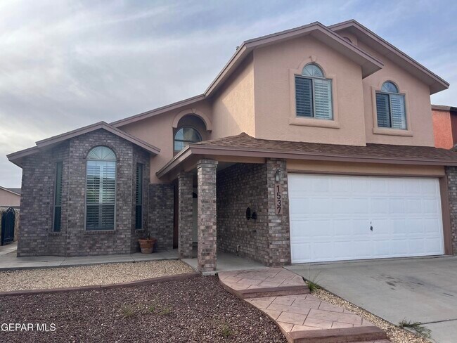 Building Photo - 1537 Rosenbaum Ln