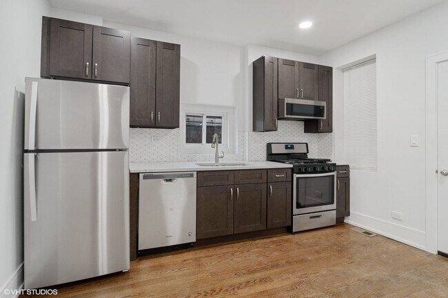 Foto del edificio - 1719 W 18th St