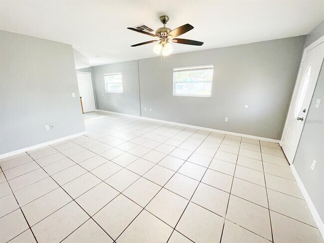 Building Photo - 1551 Swordbill Dr