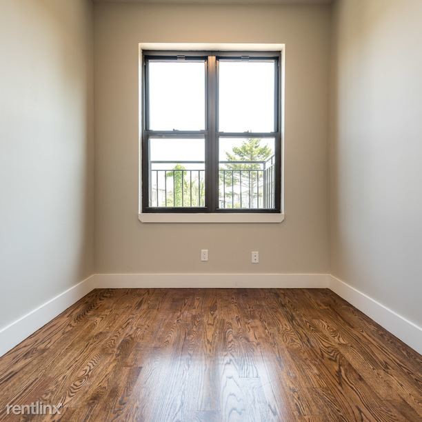 Foto del edificio - 6807 Forest Ave