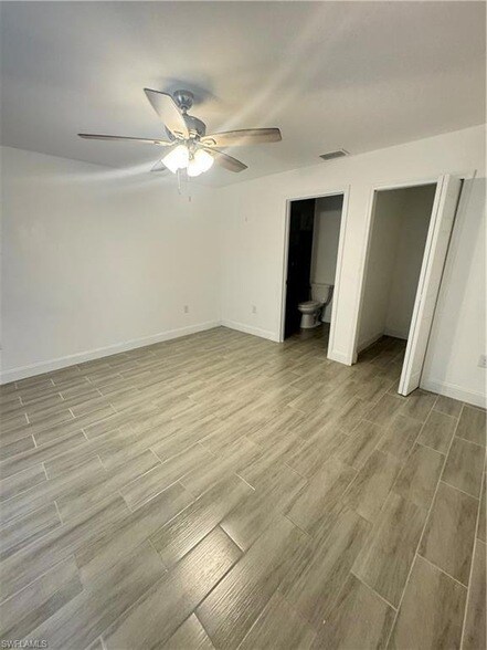Foto del edificio - 851 Bedford Dr