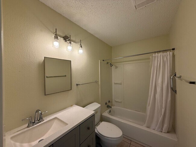 Foto del edificio - 6424 Truman Dr