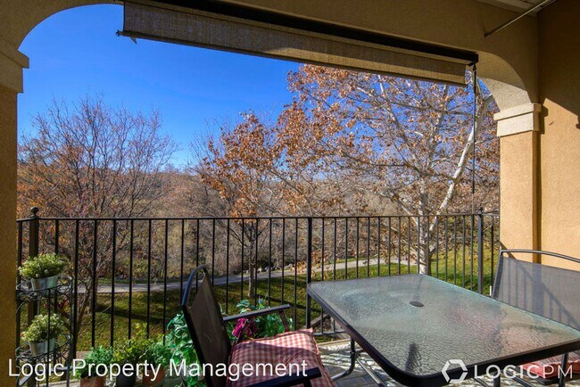 Building Photo - 3 br, 2.5 bath House - 9662 Villa Springs Cv