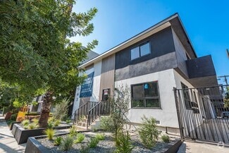 Building Photo - 1563 Gordon st