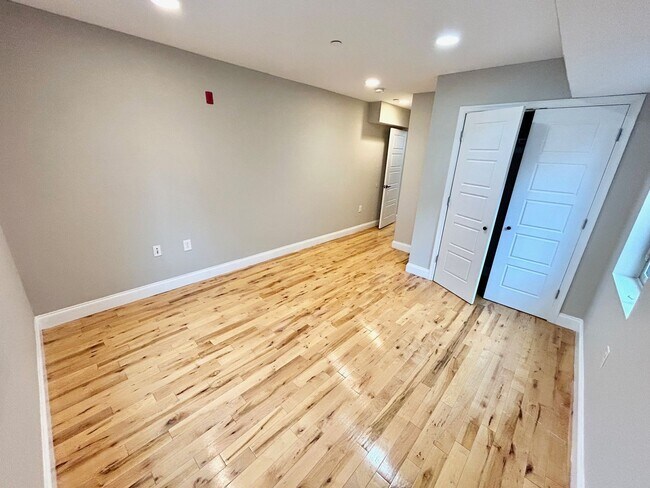 Foto del edificio - Modern 2 Bedroom Apartment