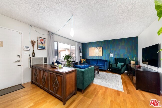 Building Photo - 5232 Corteen Pl
