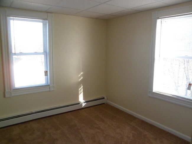 Building Photo - 227 Standish Ave