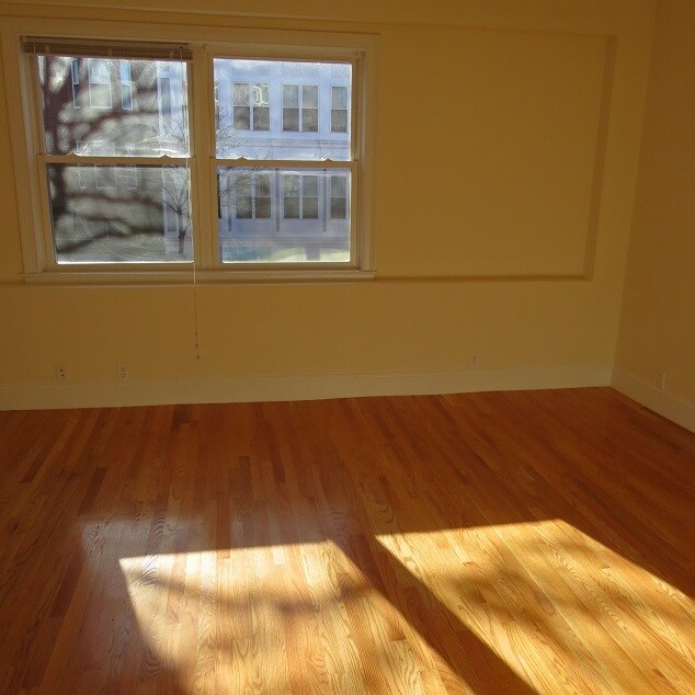 Foto del edificio - 394 W Broadway