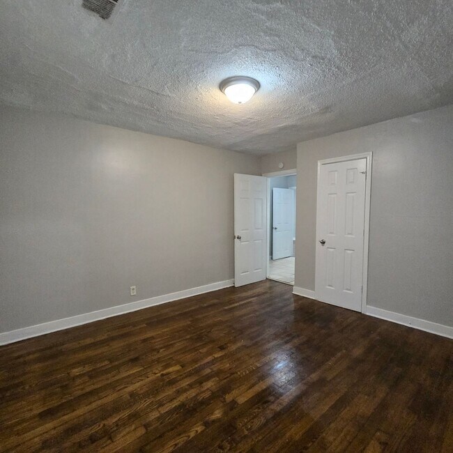 Foto del edificio - 3870 Fizer Ave