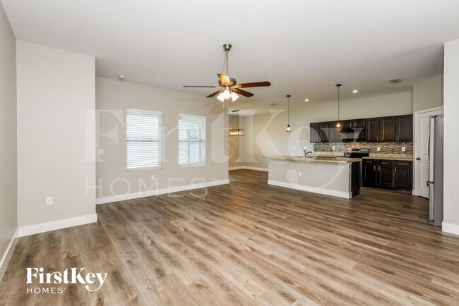 Building Photo - 362 Eaglecrest Dr