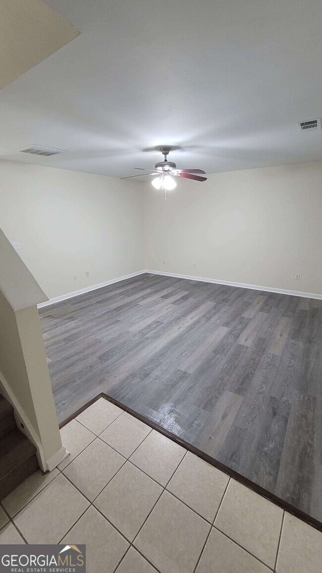 Foto del edificio - 6018 Creekerton Blvd