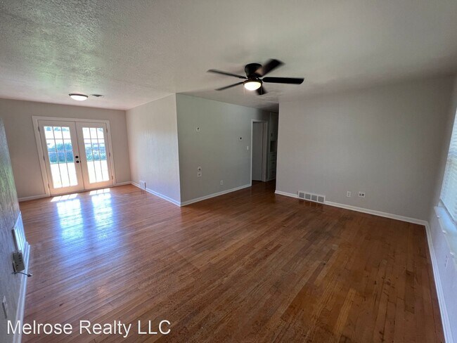 Building Photo - 3 br, 1.5 bath House - 4204 N Ann Arbor Ave