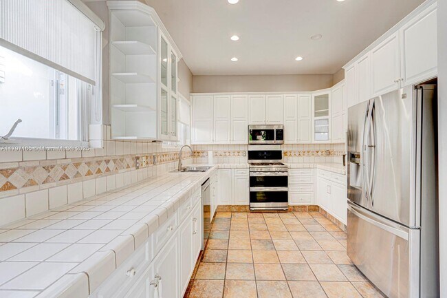 Foto del edificio - 428 SW 23rd Rd