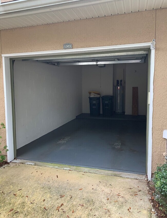 Building Photo - 5663 Greenland Rd