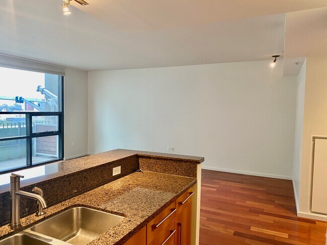 Livingroom - 350 11th Ave