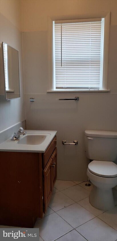 Foto principal - 219 N Broom St