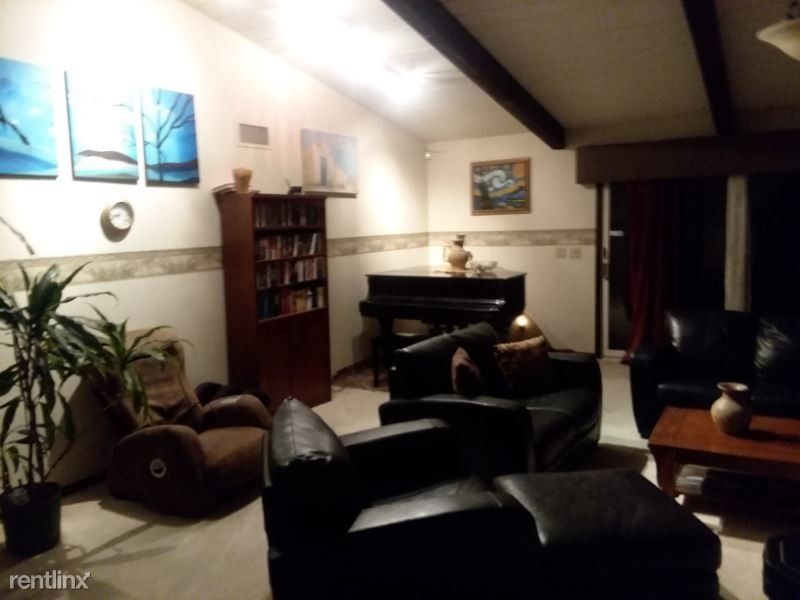 Primary Photo - 3 br, 2 bath House - 2033 N. Gentry