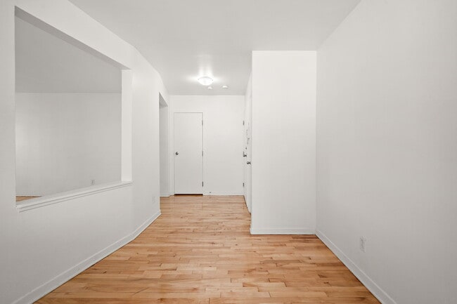 Photo du bâtiment - 2775 Av De Kent