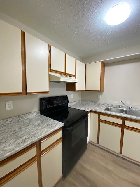 Photo du bâtiment - 1075 Edgett Rd