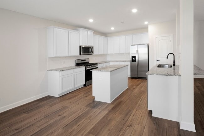 Foto del edificio - 6151 White Spruce Dr