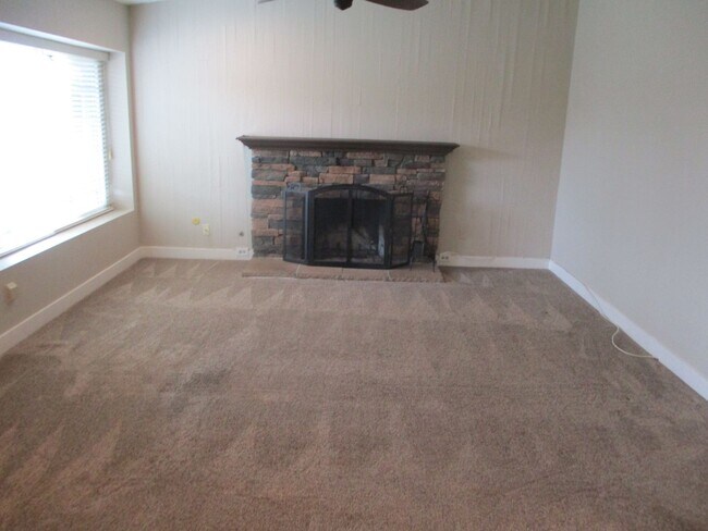 Foto del edificio - Desirable Santee 4 Bedroom Home!