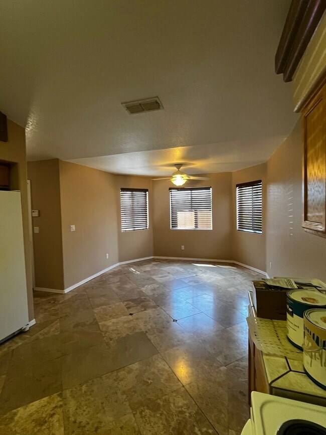 Building Photo - Pool Home with 4 Car Boat Deep Garage