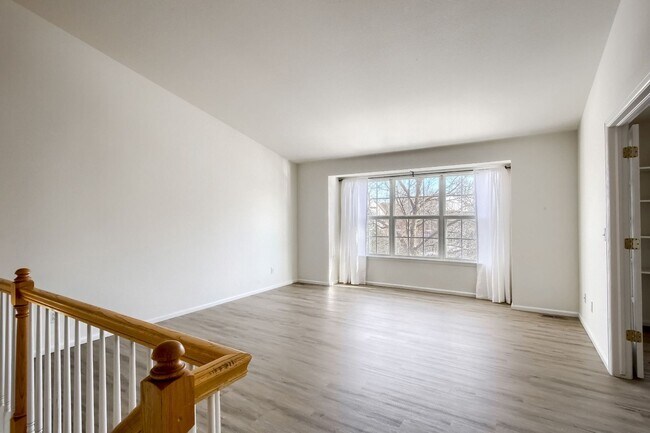 Foto del edificio - Three Bedroom Townhouse in Denver