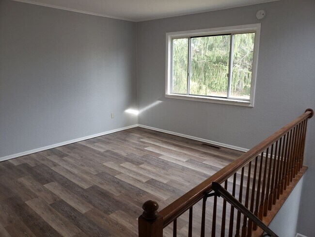 Foto del edificio - Experience Luxury Living at 421 Mary St: A...