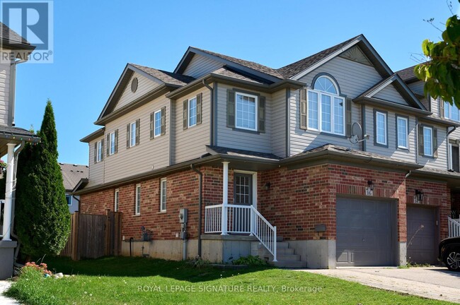 Building Photo - 16 Chantilly St