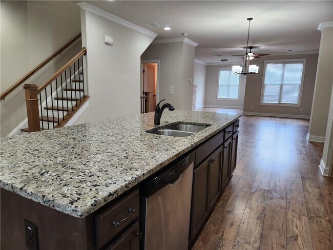 Foto del edificio - 1323 Faircrest Wy