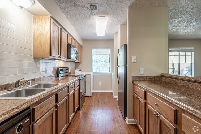 1BR, 1BA - Fairfield - Westside Creek