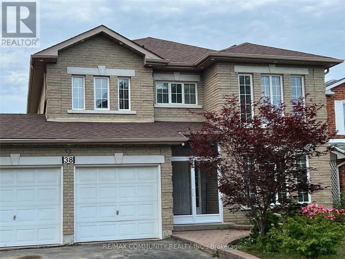 Primary Photo - 38 Bluenose Crescent