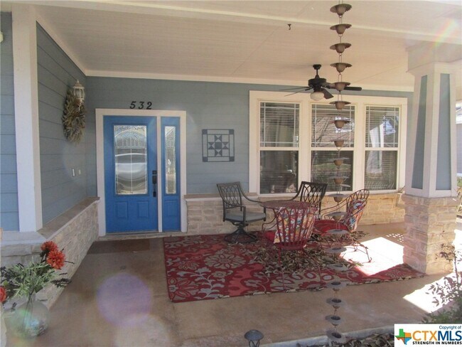 Foto del edificio - 532 Jo Lynn Ln