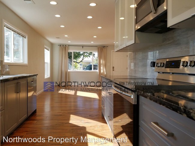 Foto del edificio - 2 br, 1 bath House - 1655 South Peach St
