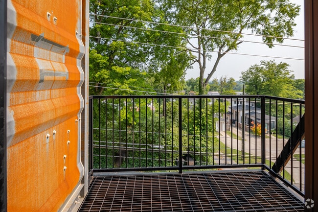 1BR, 1BA - A1 - 640SF - Balcony - The Byrum