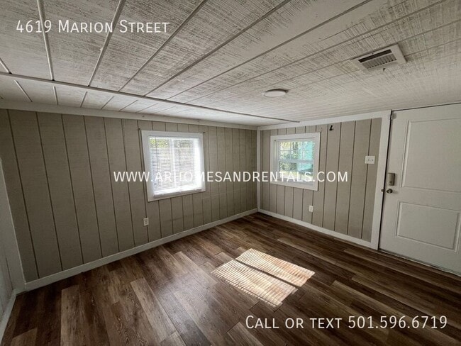 Building Photo - 4619 Marion St