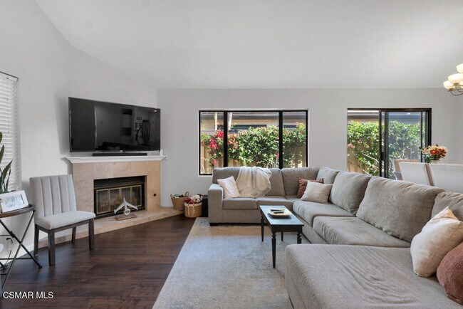 Foto del edificio - 491 Yorba Linda Pl