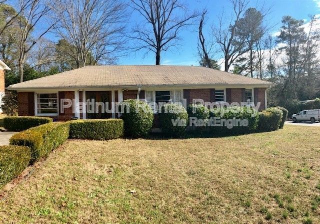 Building Photo - 2271 Fairway Cir NE