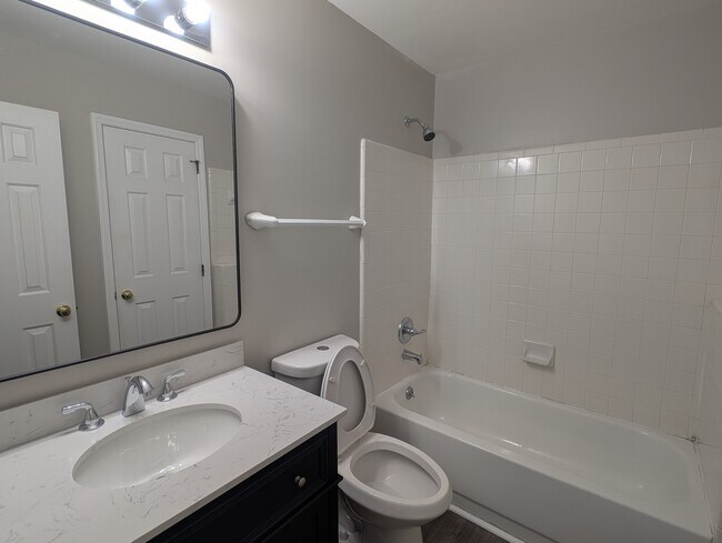 Foto del edificio - 5828 Amity Springs Dr
