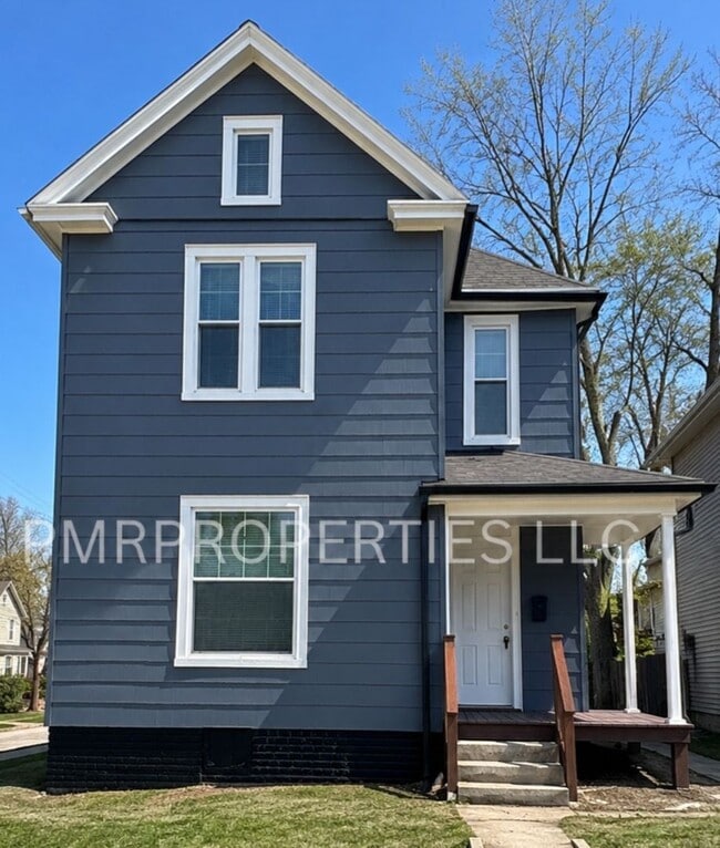 Building Photo - 1619 Jules St