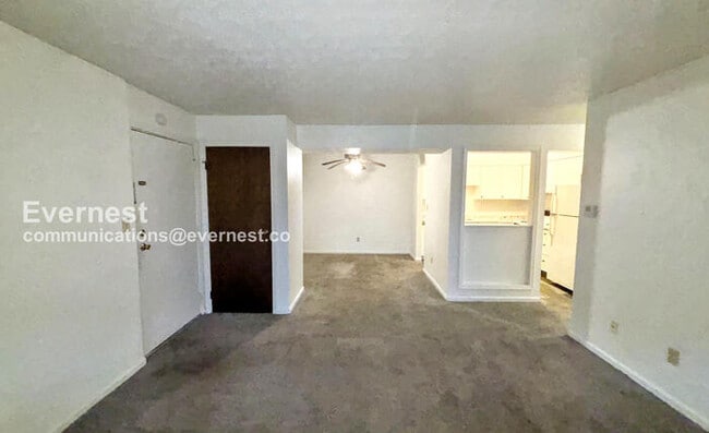 Foto del edificio - 5245 Portland St