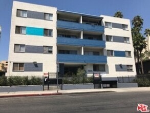 Building Photo - 7045 Hawthorn Ave