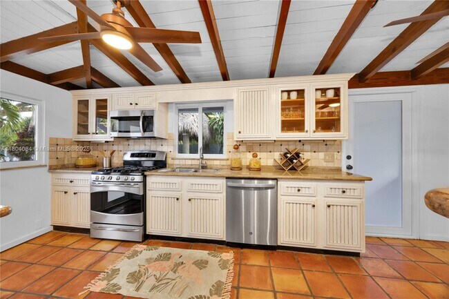 Foto del edificio - 5742 SW 51st Terrace