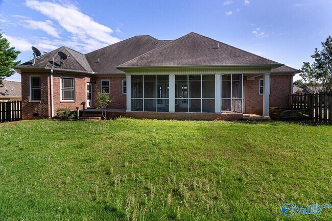 Foto del edificio - 26105 Apple Orchard Ln