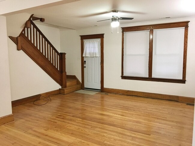 Building Photo - Fantastic 3-Bedroom Overlea Home with Open...